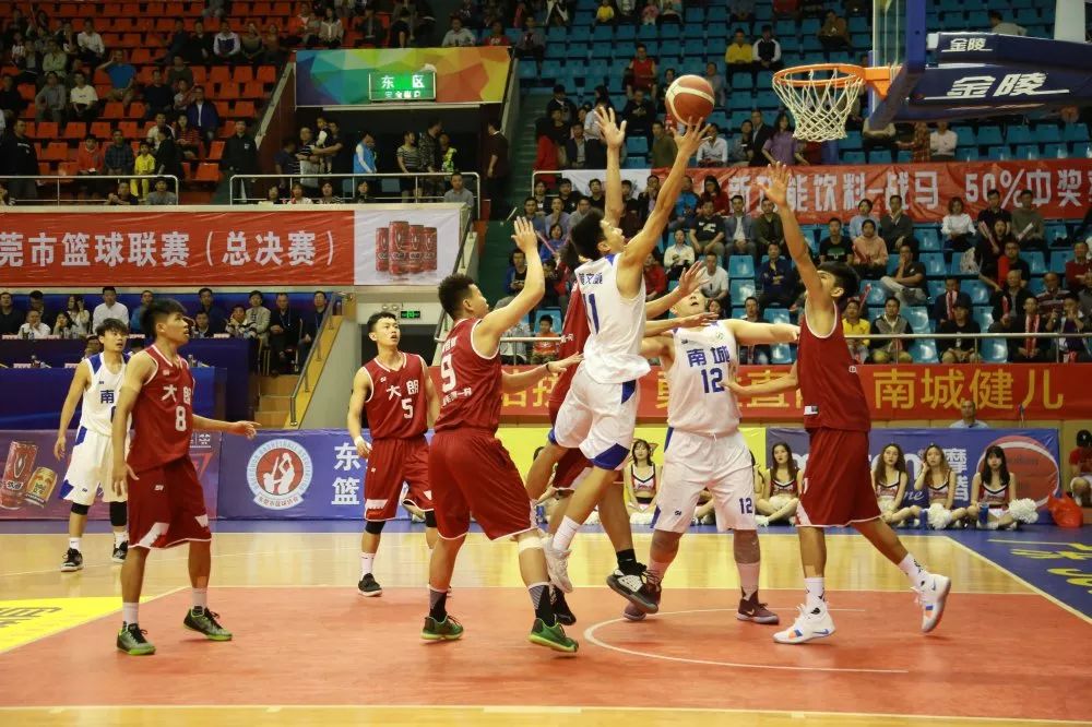 奥运男排资格赛中国男排最后一战惜败波兰队